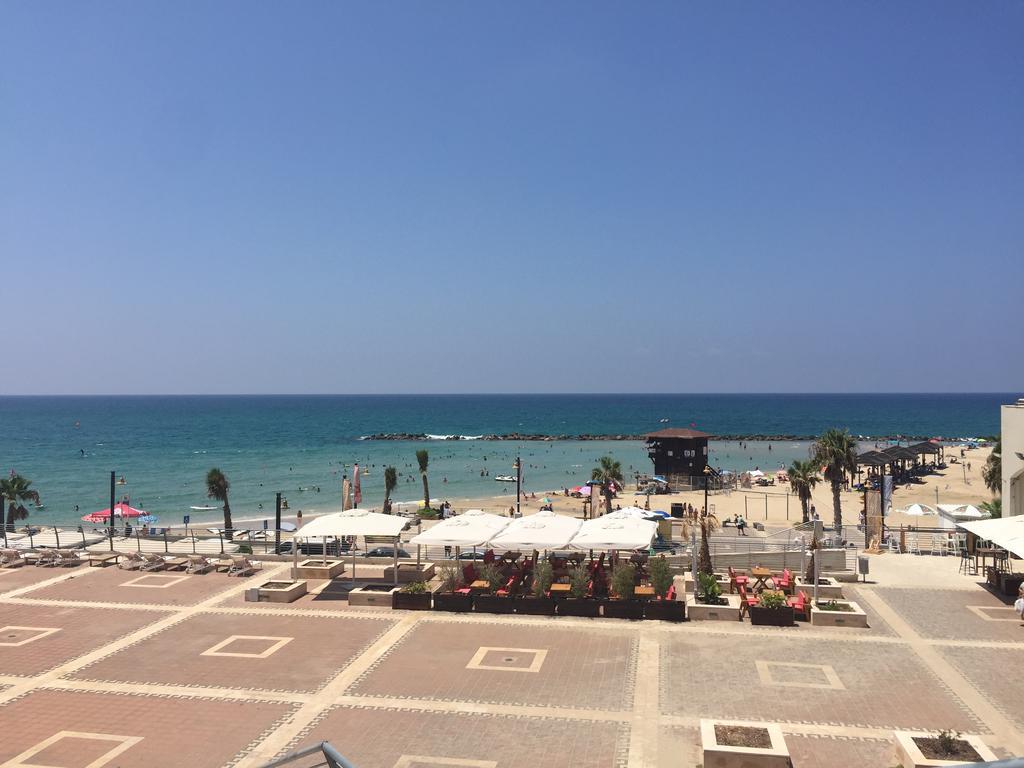 מגדל אלמוג חיפה - דירות "בלו ביץ'" על הים Εξωτερικό φωτογραφία